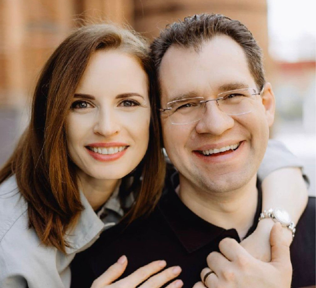 Павел и Полина Реннер